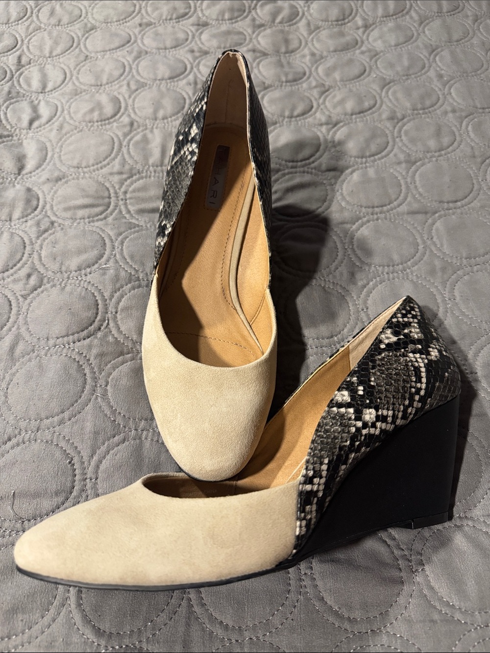 TAHARI Beige Suede and Snake-Print Wedge Pumps